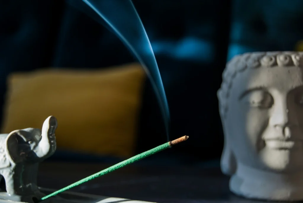 Smilkalai meditacijai: kaip kvapas padeda susikaupti